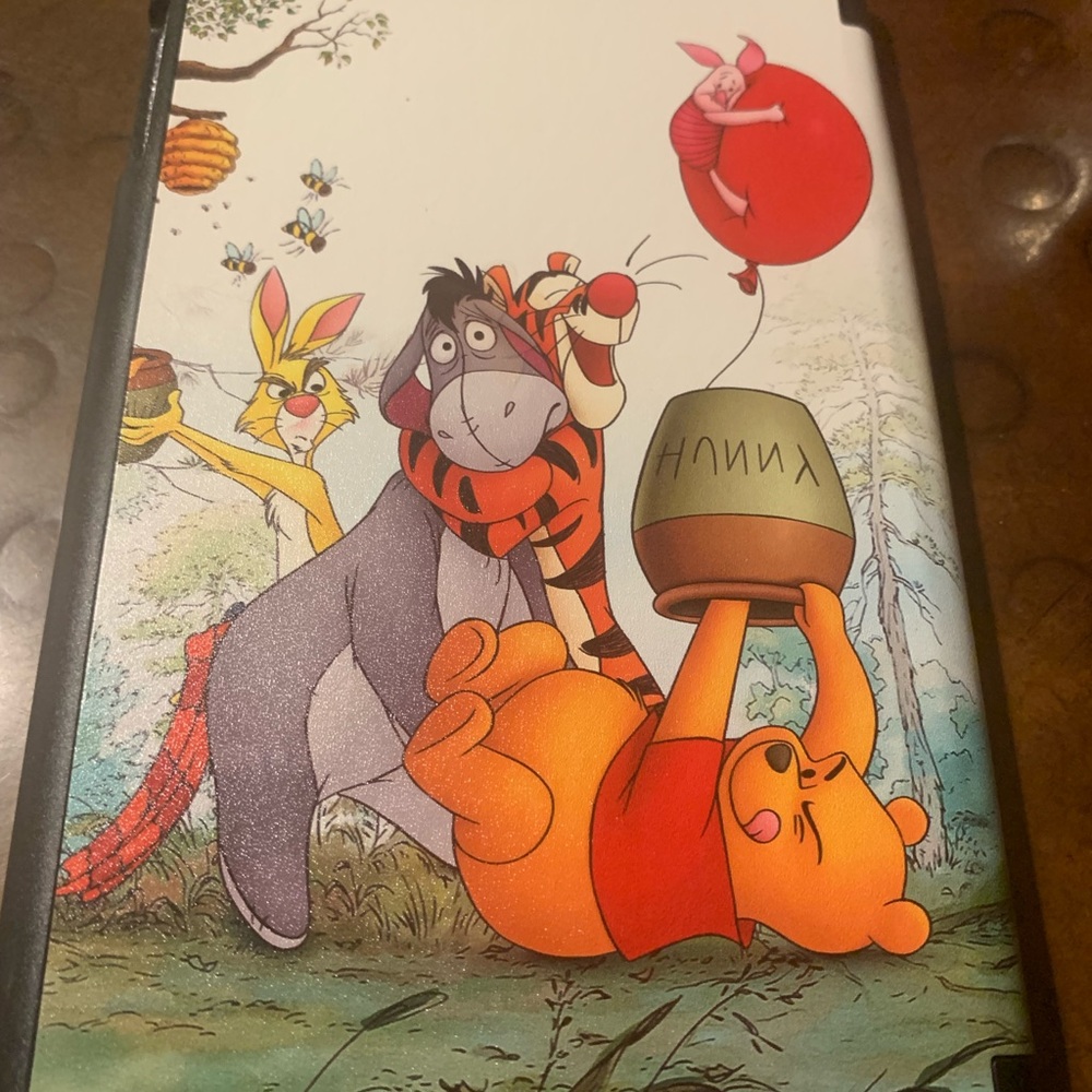 Kindle HD8 Disney Winnie the Pooh Case